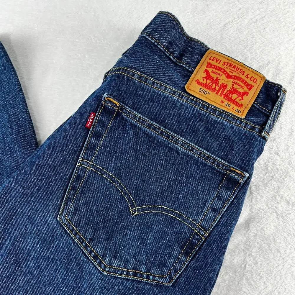 Levi's 550 Relaxed Fit Denim Blue Jeans men's size 34X28